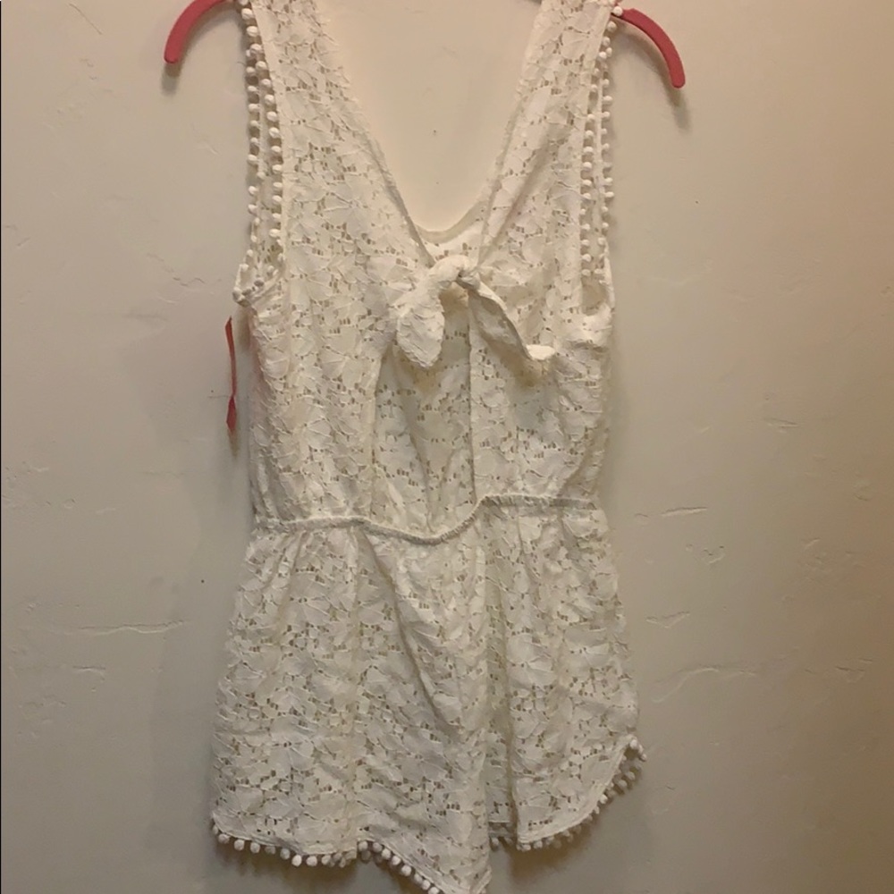 NWT Lace tie-back tassel romper 🌵